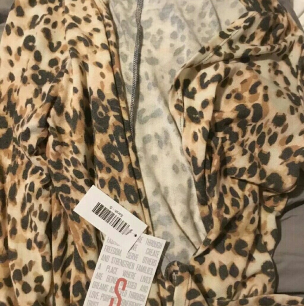 Nwt leopard Sarah lularoe Unicorn